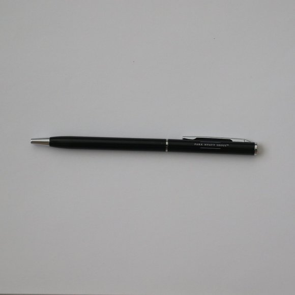Park Hyatt Seoul Luxury Hotel Black Ballpoint Pen New - Picture 1 of 2